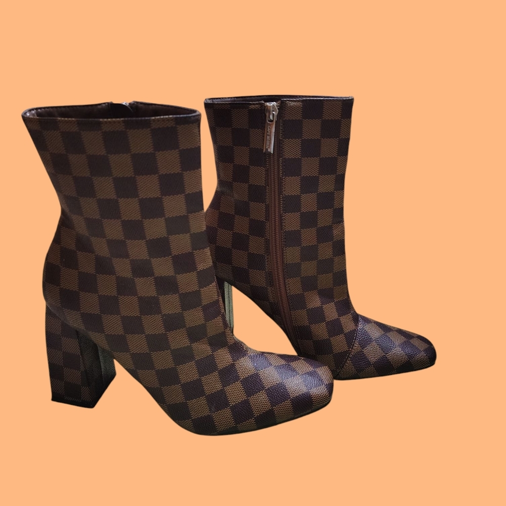 Checkered Heeled Boots with Chunky Block Heel